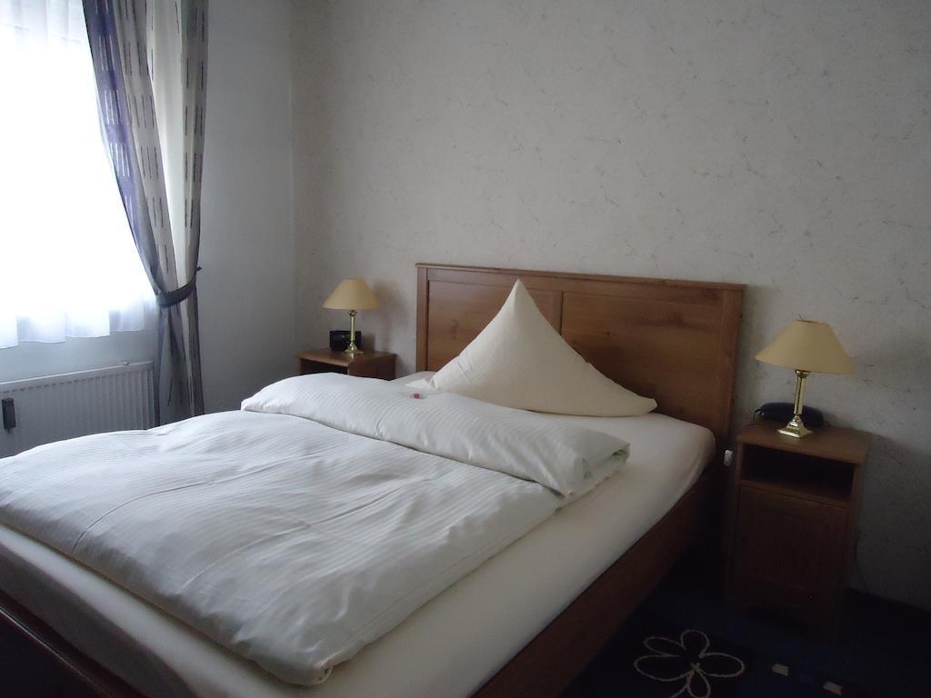 Hotel Central Oberursel  Habitación foto