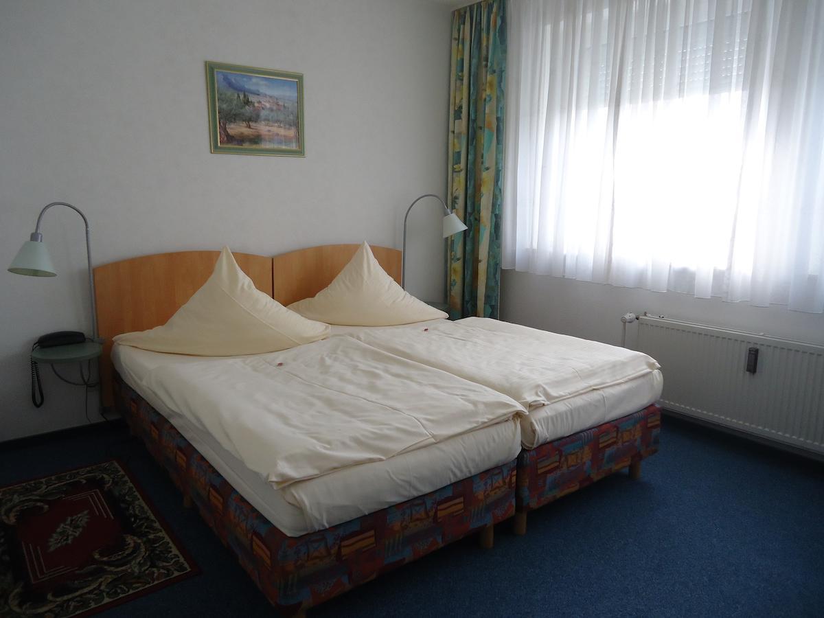 Hotel Central Oberursel  Habitación foto
